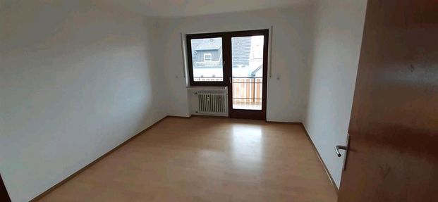 Große helle 4 Zimmer Wohnung in Ipsheim 700€ - Photo 1