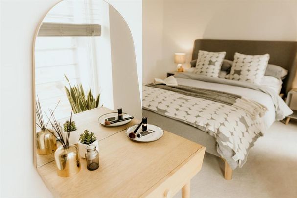 4 bedroom townhouse to rent - Photo 1