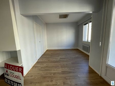 Location Appartement 3 pièces 76m² - Photo 2