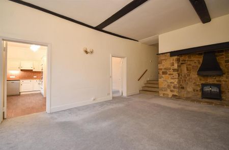 2 bedroom flat to rent - Photo 2