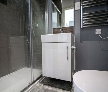 Apt 74, Q One Residence - Photo 4