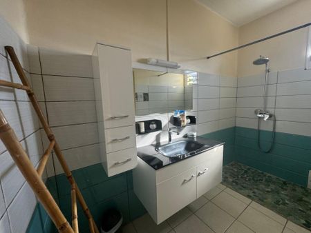 Location Maison 190m² 5 pièces Fort de france - Photo 5