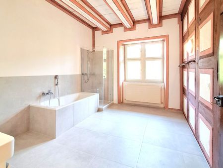 Modern restauriertes Pfarrhaus - Wohnen und Arbeiten auf 300 m2 Fläche - Foto 2