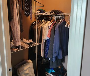 Spacious 2 Bedroom, 2 Bathroom Condo - Photo 5