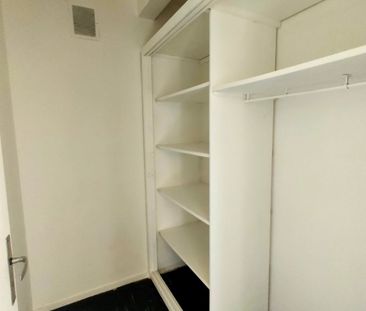 Location Appartement 4 pièces 66m² MONT ST AIGNAN 76130 - Photo 1