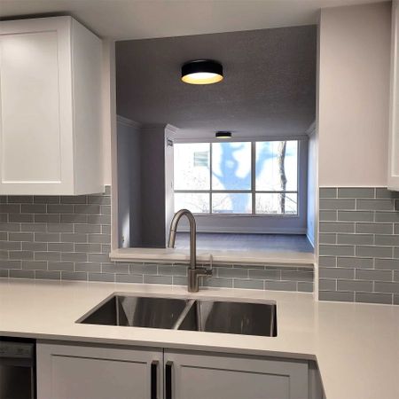 For Lease - 225 Davenport Road Unit# 204, Toronto, Ontario - Photo 3