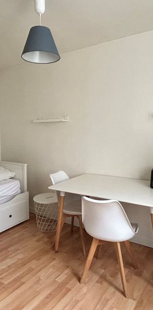 Location Appartement 1 pièce 16m² - Photo 1