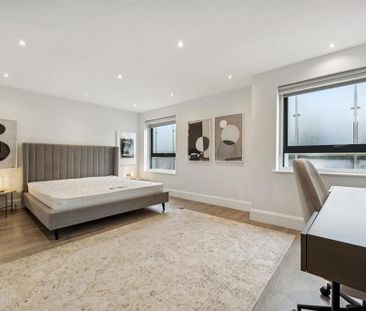 3 bedroom terraced house to rent - Photo 5