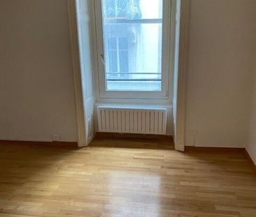 APPARTEMENT DE 3½ PIECES AU CENTRE VILLE , RUE PIETONNE - Foto 4