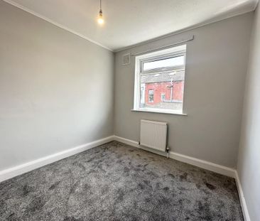 2 bedroom townhouse to rent - Photo 3