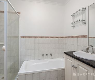 Lovely private setting - Photo 6