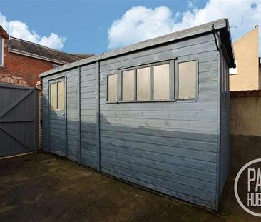 Lorne Park Road, Lowestoft, Suffolk, NR33 - Photo 1