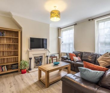 3 bedroom flat to rent - Photo 1