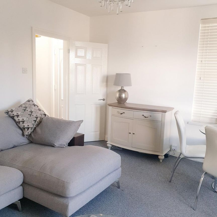 2 bedroom semi-detached house to rent - Photo 1