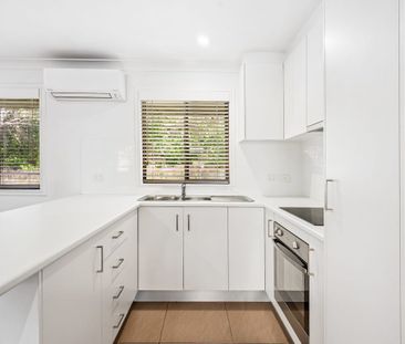 Two Bedroom Home with Spacious Yard and Double Garage - Photo 2