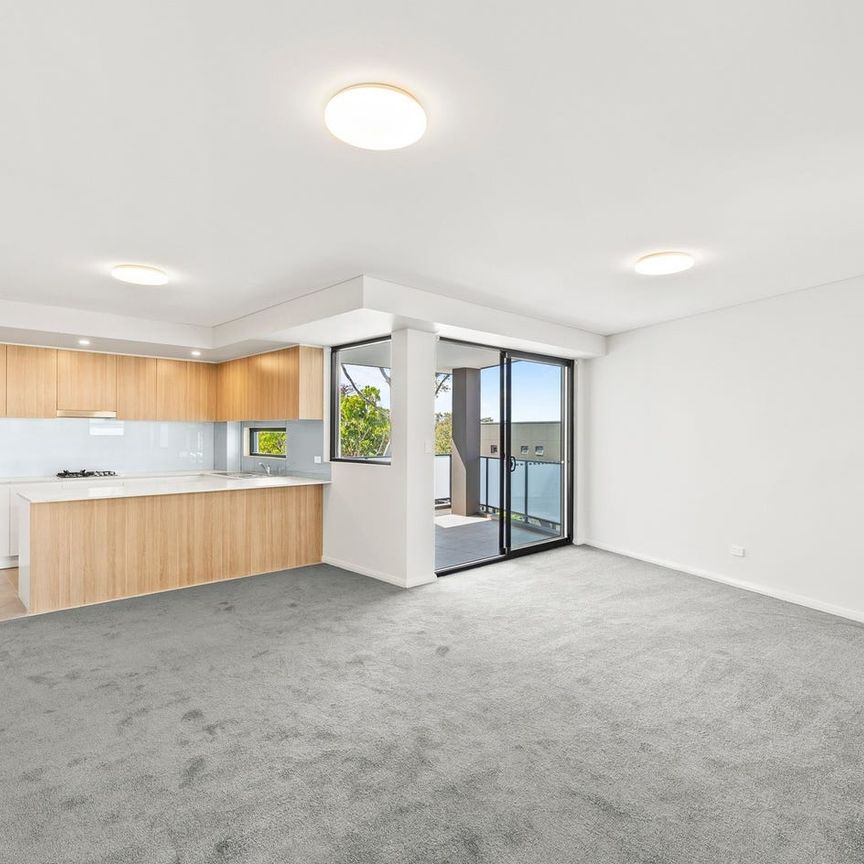 Oversized Apartment Offering Exceptional Comfort and Convenience - Photo 1