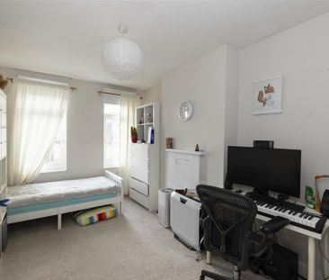 4 bedroom house to rent - Photo 6