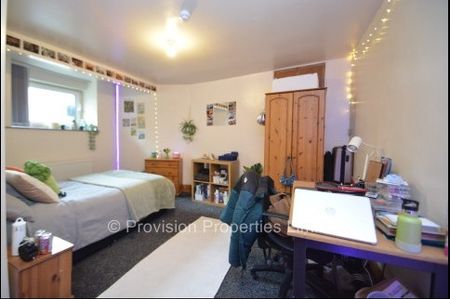 8 Bedroom Student Houses Central Hyde Park - Photo 3