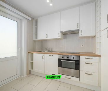 Twee slaapkamer appartement vlakbij Casino en strand van Oostende! - Foto 1