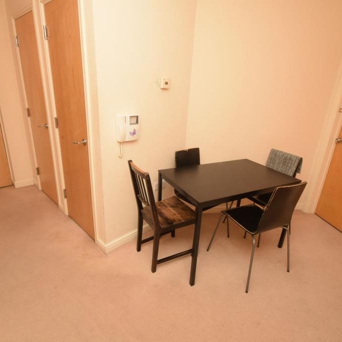 3 bedroom apartment to rent - Photo 1