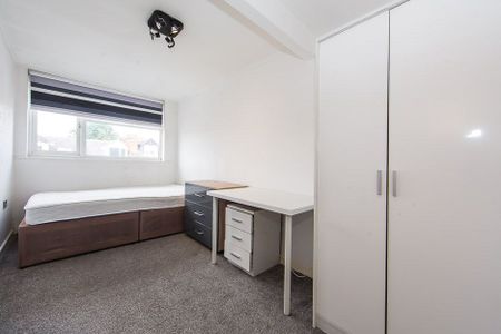 A Headingley Mount, Headingley, Leeds - Photo 5