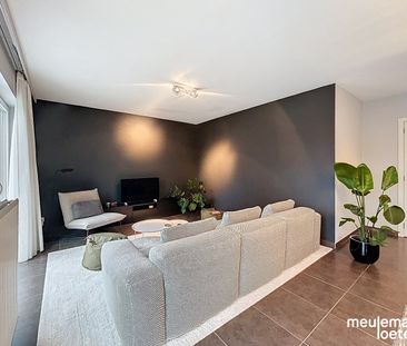 Lichtrijke woning met inpandige garage - Foto 2