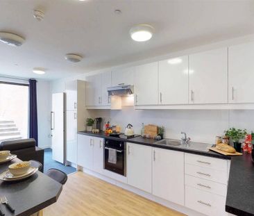 1 bedroom in a flat share to rent - Photo 5