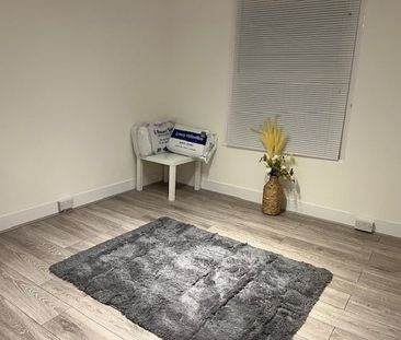 Studio Flat, Mountfield Road, N3 - Photo 1