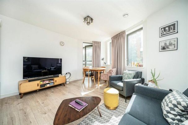 The Highway, Wapping, E1W - Photo 1