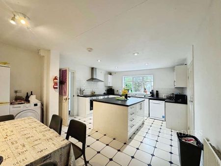 George Borrow Road, Norwich, NR4 - Photo 3