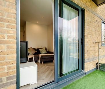 1 Bed Flat, Barham Road, CR2 - Photo 1