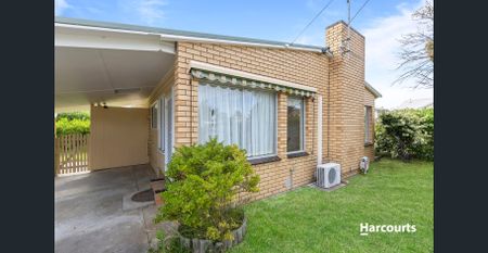 Ideally located 2 bedroom home in Leopold! - Photo 5