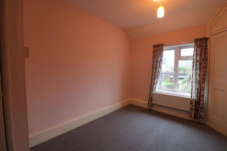 3 bedroom terraced house to rent - Photo 3