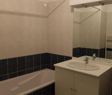 Location Appartement 2 pièces 48m² ST MARTIN D HERES 38400 - Photo 4