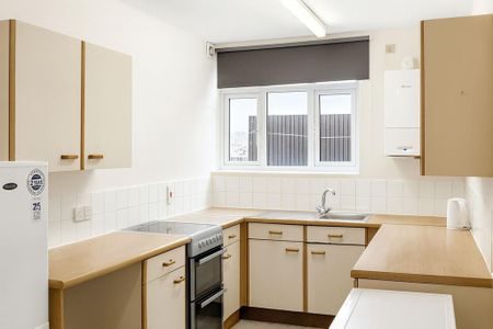 1 bedroom flat to rent - Photo 4