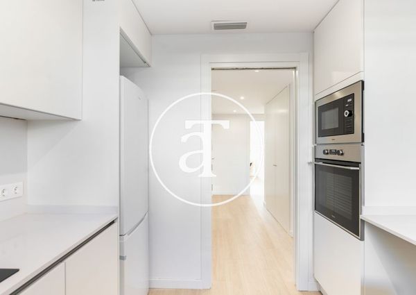 Apartment for rent with 2 bedrooms, studio and balcony in Badalona