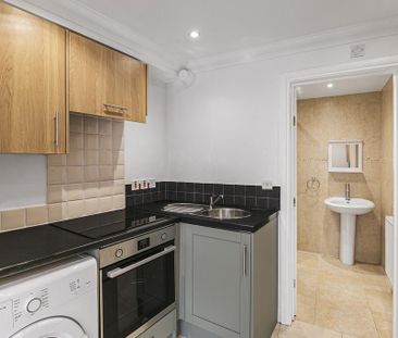 Studio to rent - Photo 3