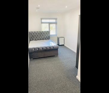 Room in a Shared House, Edwards Road, B24 - Photo 3