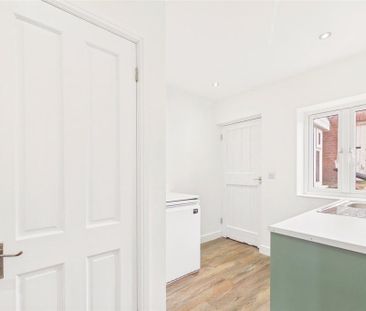 3 bedroom detached house to rent - Photo 6
