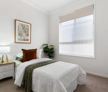 Modern Family Living by the Lake - Style, Space & Comfort in Virginia! - Photo 4