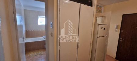 Apartament cu o camera, zona Sagului - Fotografie 2