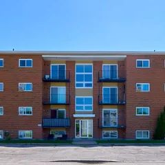 1 room apartment of 84m² in Gatineau - Photo 2