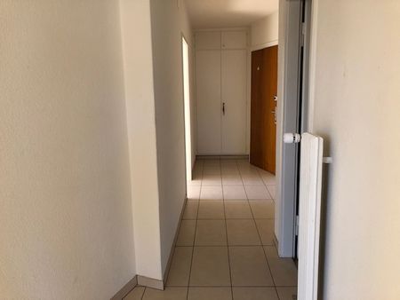 Agréable appartement de 3 pièces, Le Corbusier 14, Le Locle - Photo 3