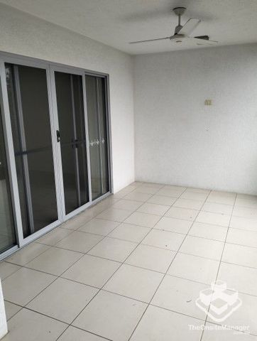 APARTMENT IN SOUGHT AFTER LOCATION - Photo 5