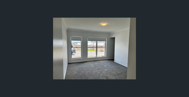 Impressive family home - Photo 1