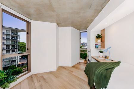 6 Bedroom Apartment - Photo 5