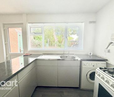 3 bedroom terraced house to rent - Photo 6