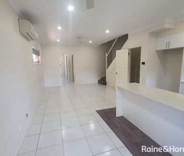 STUNNING DUPLEX IN THE HEART OF INGLEBURN - Photo 2
