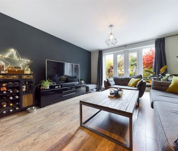 4 bedroom terraced house to rent - Photo 2