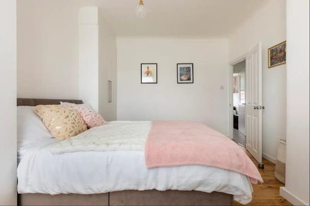 1 bedroom in a house share to rent - Photo 1